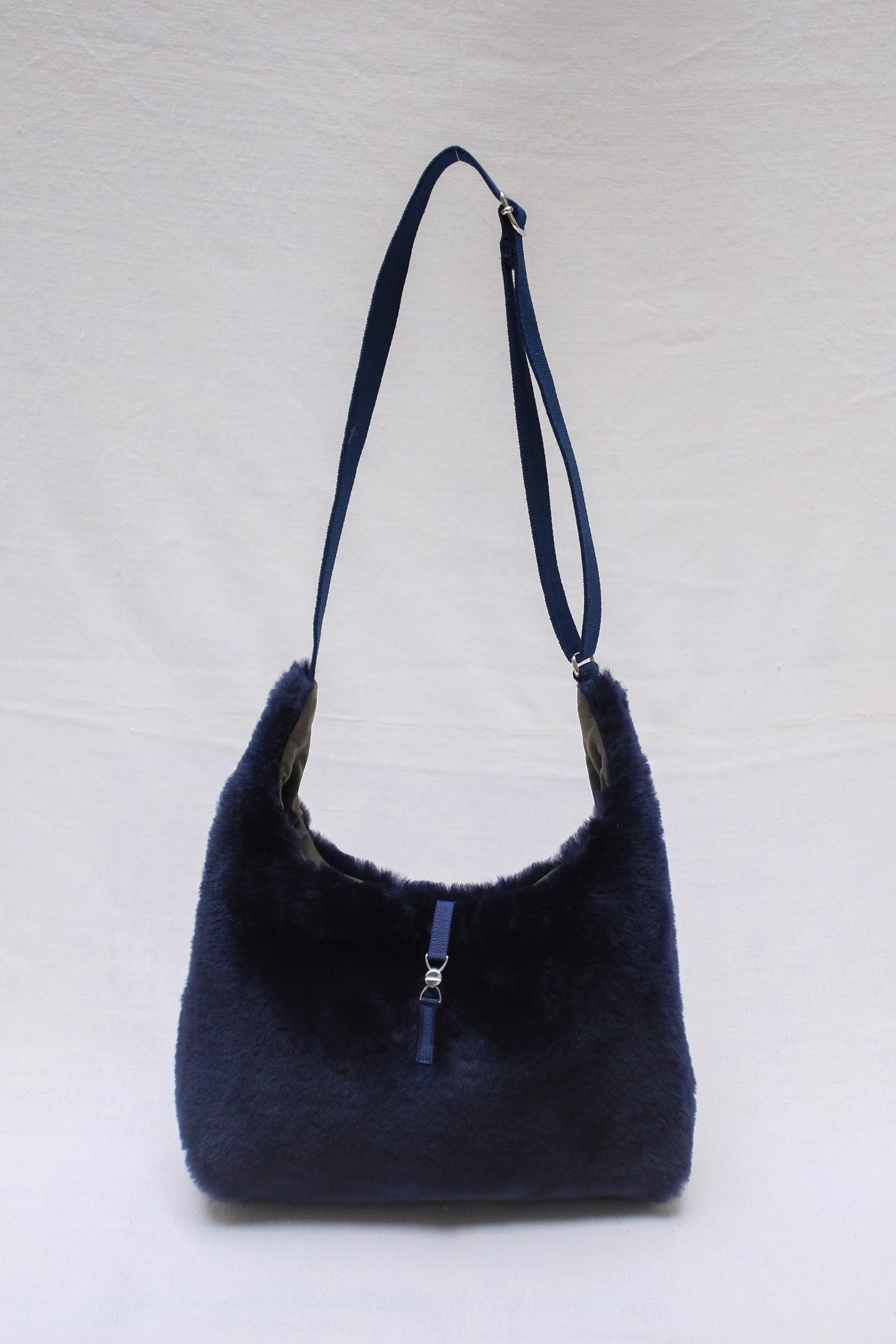 Mini peau lainée bleu foncé
