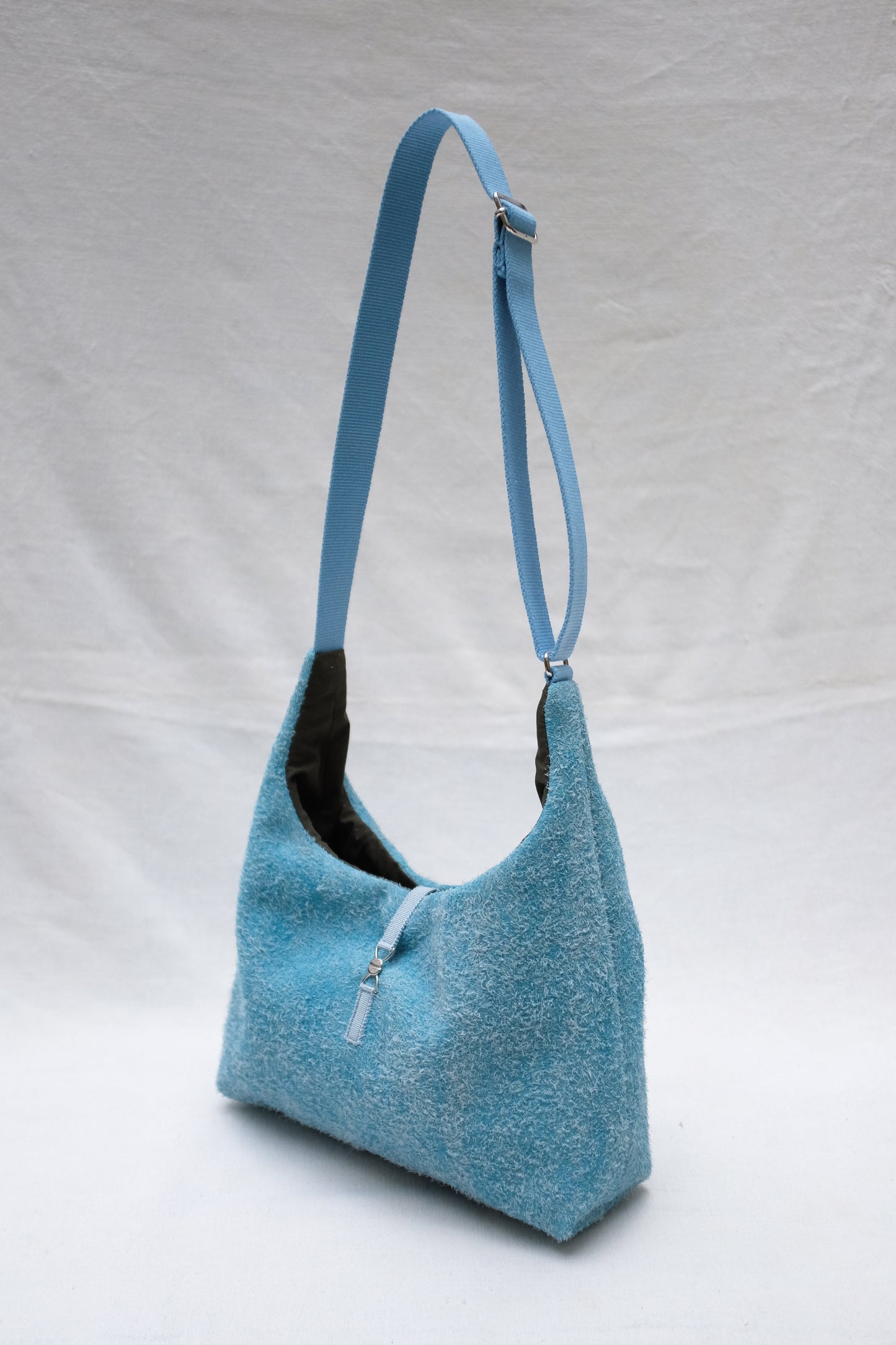 Mini cuir retourné bleu