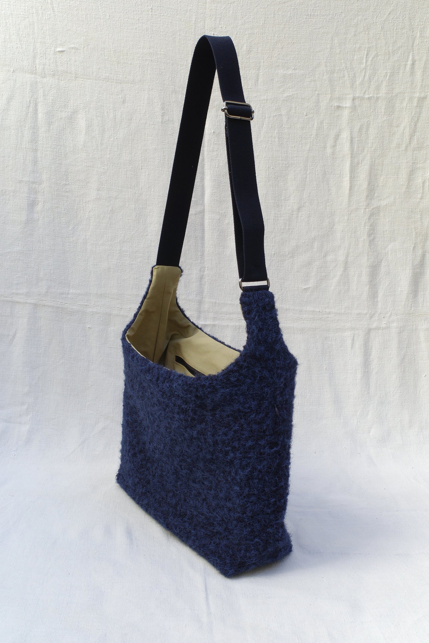 Laine bleu