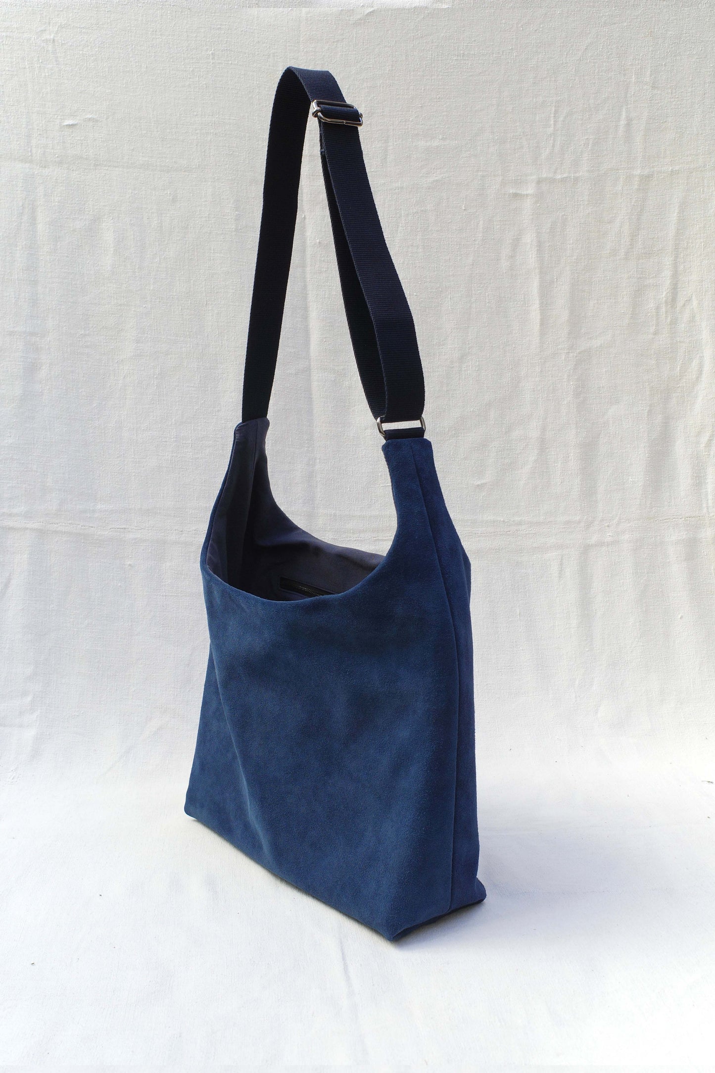 Cuir retourné bleu