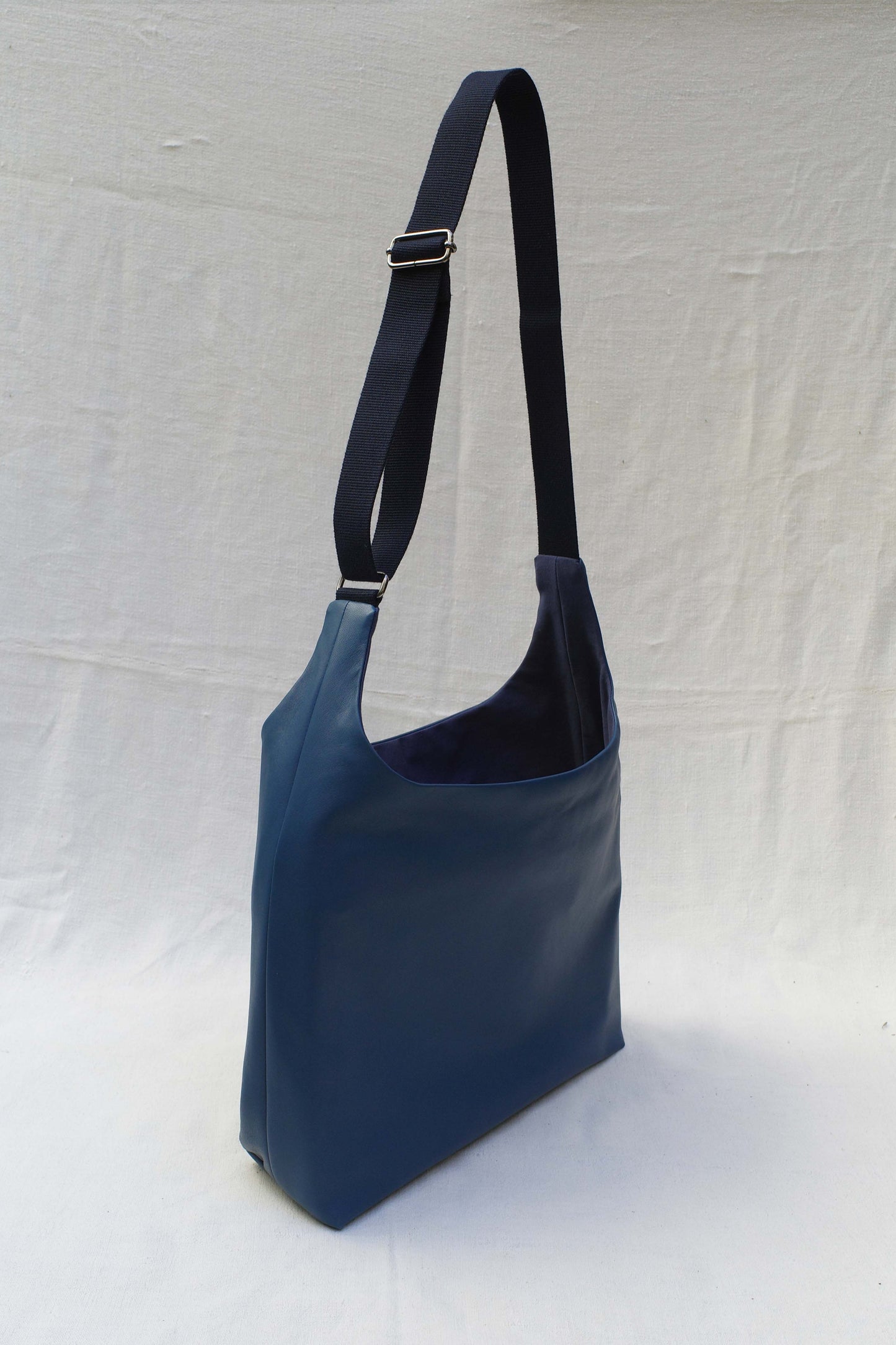 Cuir bleu d'agneau