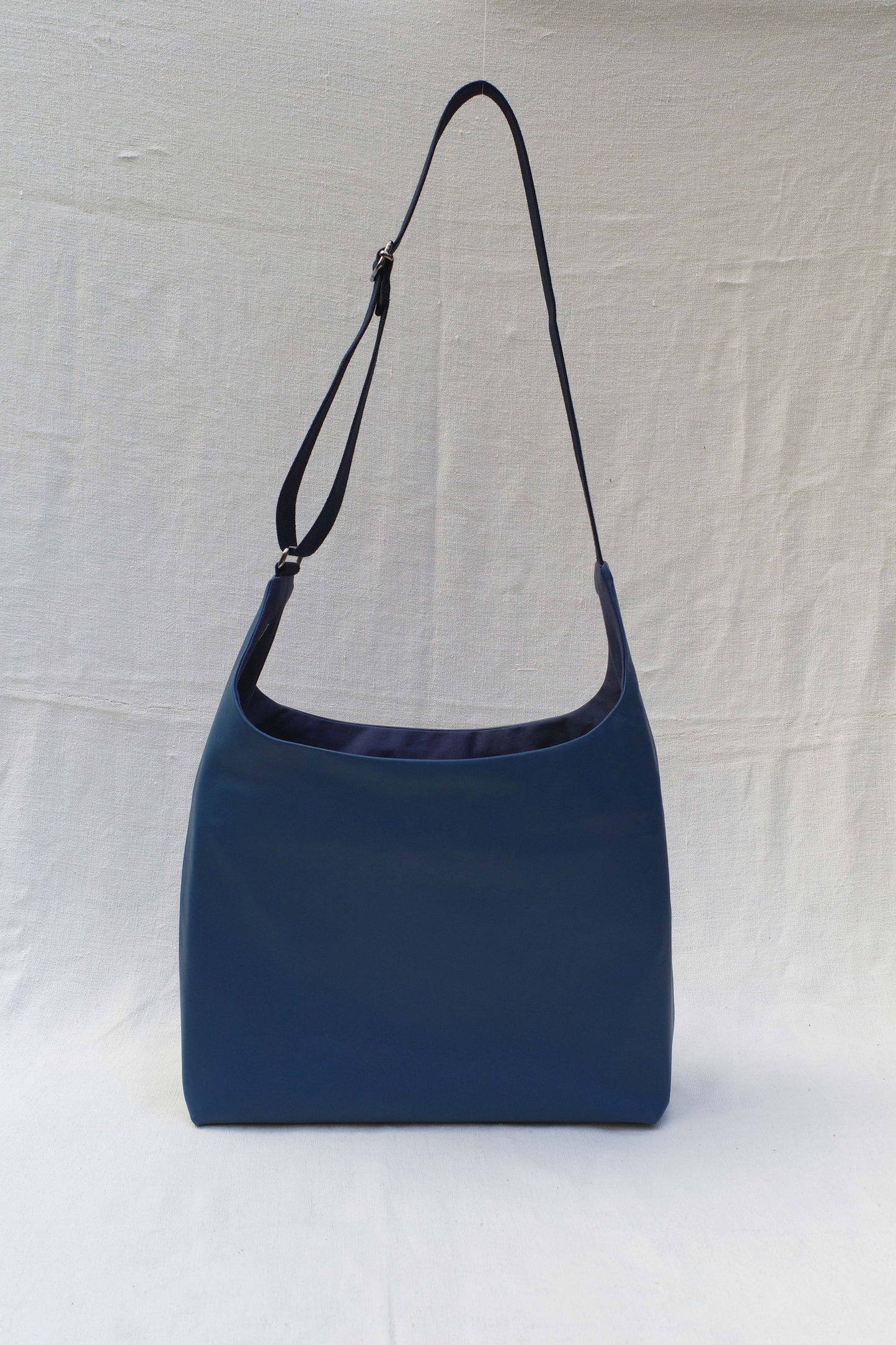 Cuir bleu d'agneau