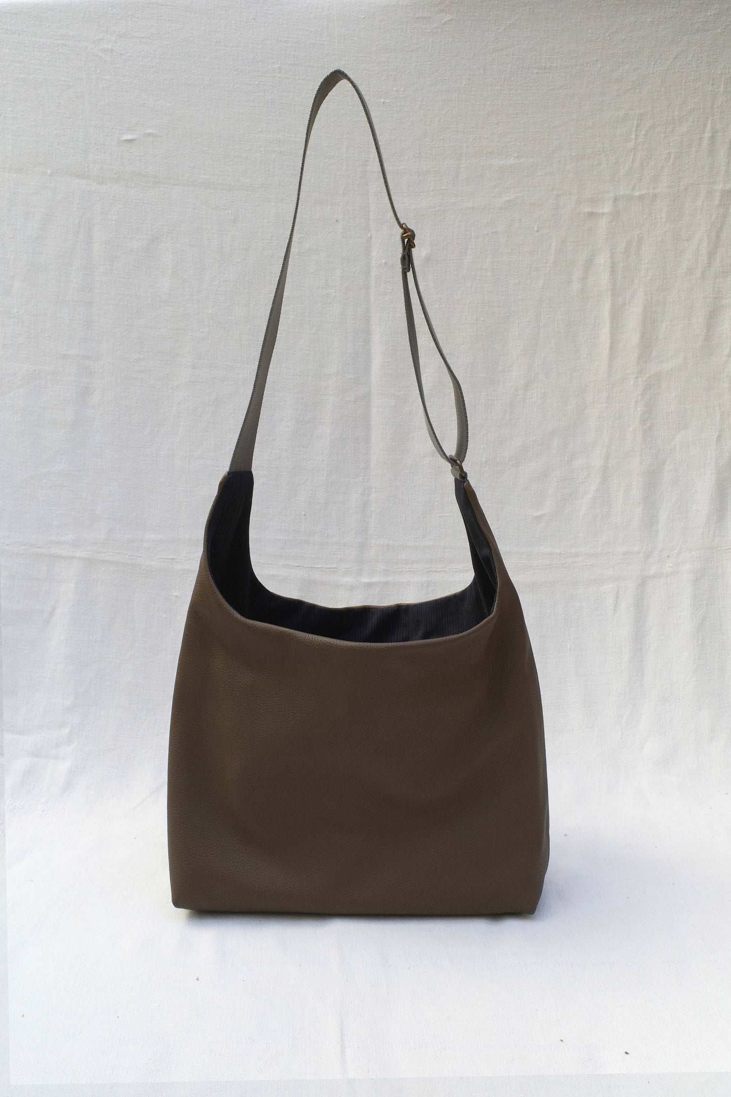 Cuir de cerf kaki