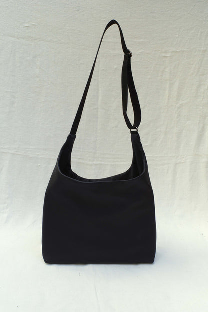 Cuir de cerf noir